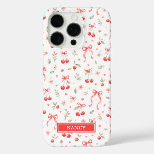 Kirschen mit roten Coquette-Schleifen monogrammier iPhone 16 Pro Hülle