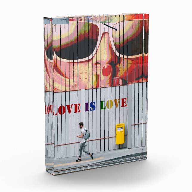 Kiss-Liebe ist Liebe schwul/lesbisch Fotoblock (Links)