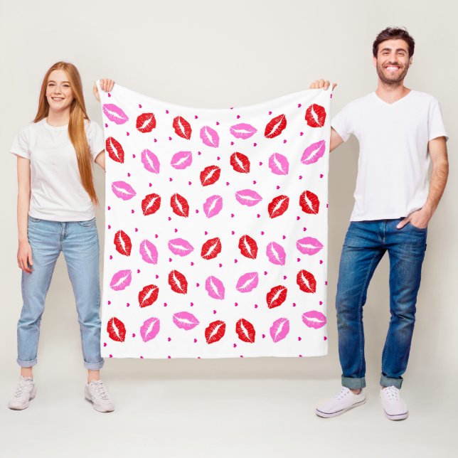 Kiss Lips Pink Red and Hearts Fleece Blanket (Beispiel)