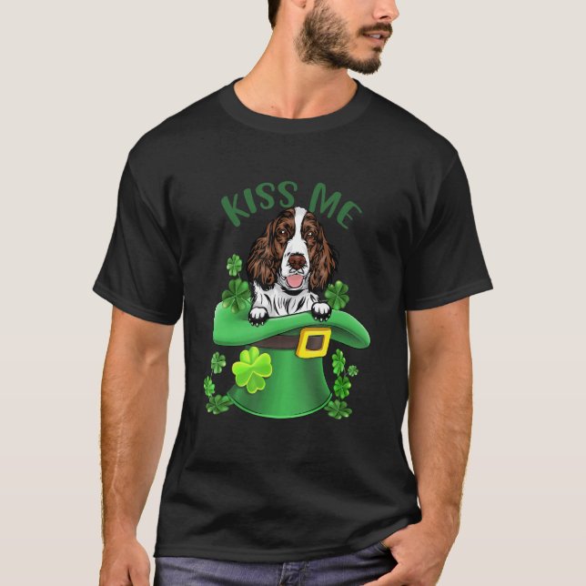 Kiss Me English Springer Spaniel Shamrock Clover f T-Shirt (Vorderseite)