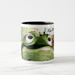 Kiss Me Frog Zweifarbige Tasse