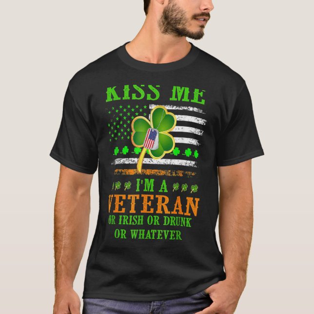 Kiss Me I bin ein Veteran Irish St Patrick's Day V T-Shirt (Vorderseite)
