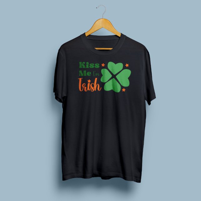 Kiss Me I bin Irish St. Patrick's Day T-Shirt (Von Creator hochgeladen)