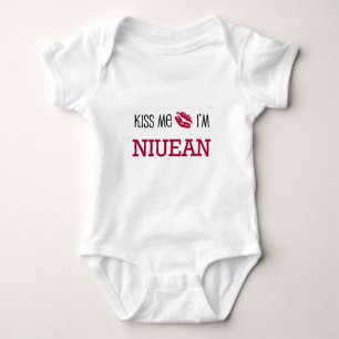 Kiss Me I bin NIUEAN Baby Strampler