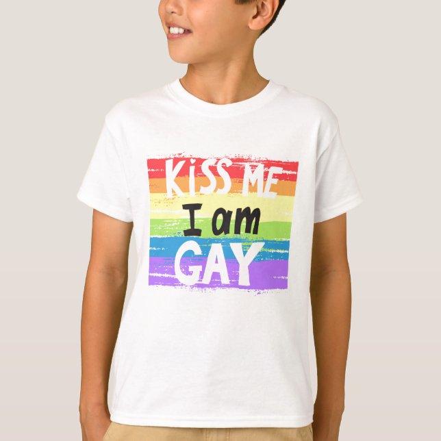 Kiss Me I is Gay T-Shirt (Vorderseite)