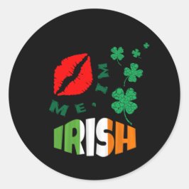 Kiss Me, ich bin ein irischer Patricks-Tag Runder Aufkleber