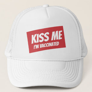 Kiss Me Ich bin geimpft Modernes Niedliches Zitat Truckerkappe