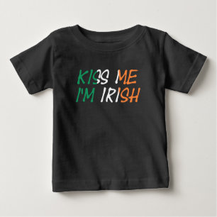 Kiss Me Ich bin irisch Baby T-shirt