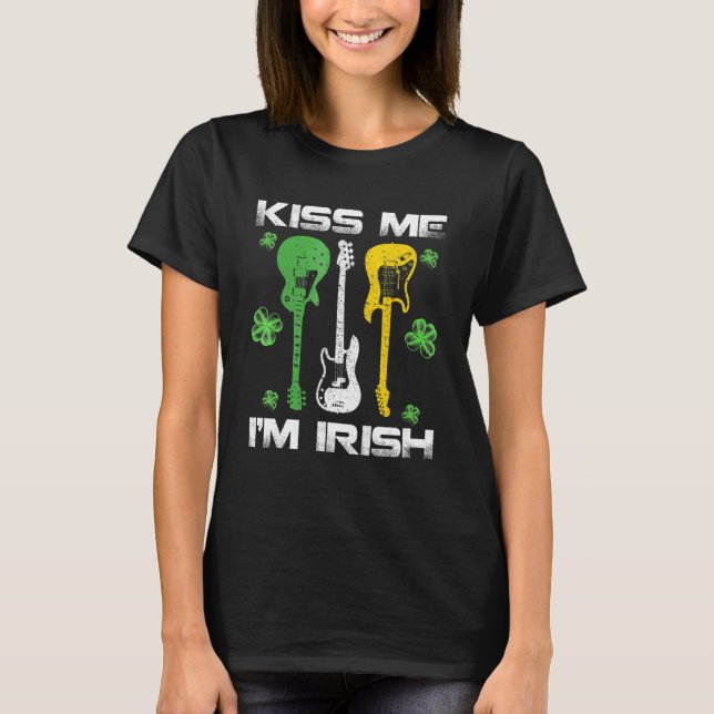 Kiss Me Ich bin irisch mit Gitarren Kleeblatt für  T-Shirt (Vorderseite)