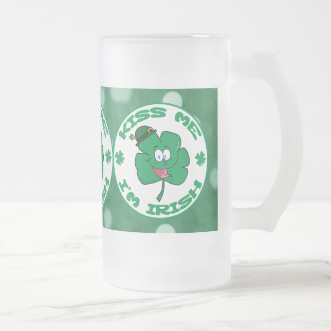 Kiss Me Ich bin Irish Clover Face Green Bokeh Mattglas Bierglas (Rechts)