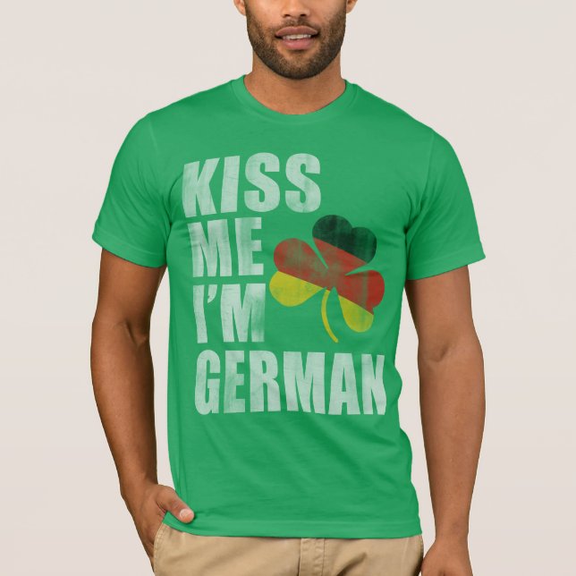 Kiss Me Ich bin St Patrick's Day T-Shirt (Vorderseite)