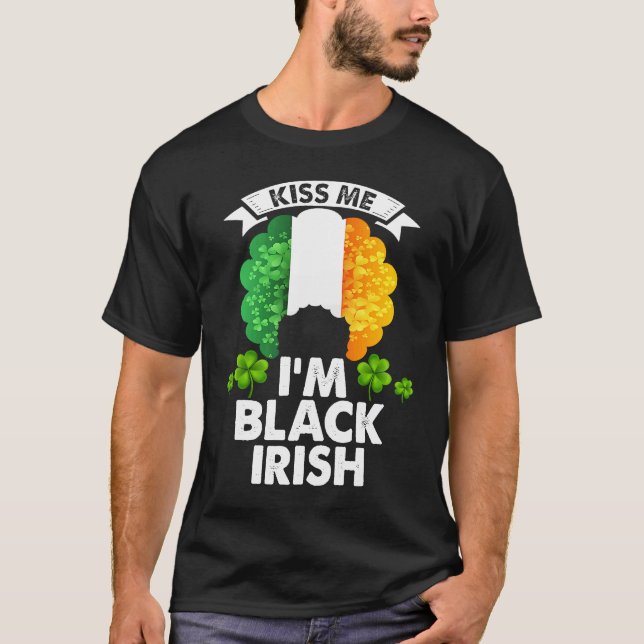 Kiss Me I'm Black Irish Black Women Shamrock St Pa T-Shirt (Vorderseite)