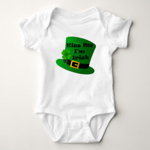 Kiss Me I'm Irish Custom Säugling Strampler