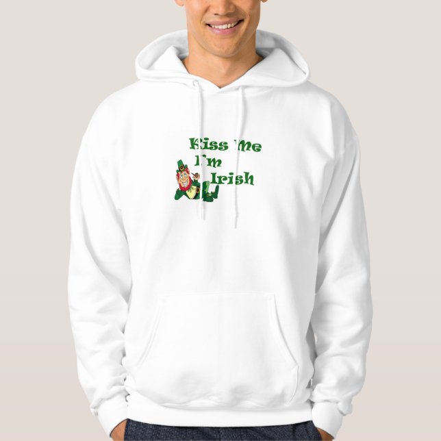 Kiss Me I'm Irish Men's Basic Hooded Sweatshirt (Vorderseite)