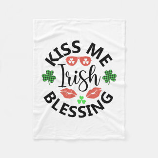 Kiss Me Irish Blessing Fleecedecke