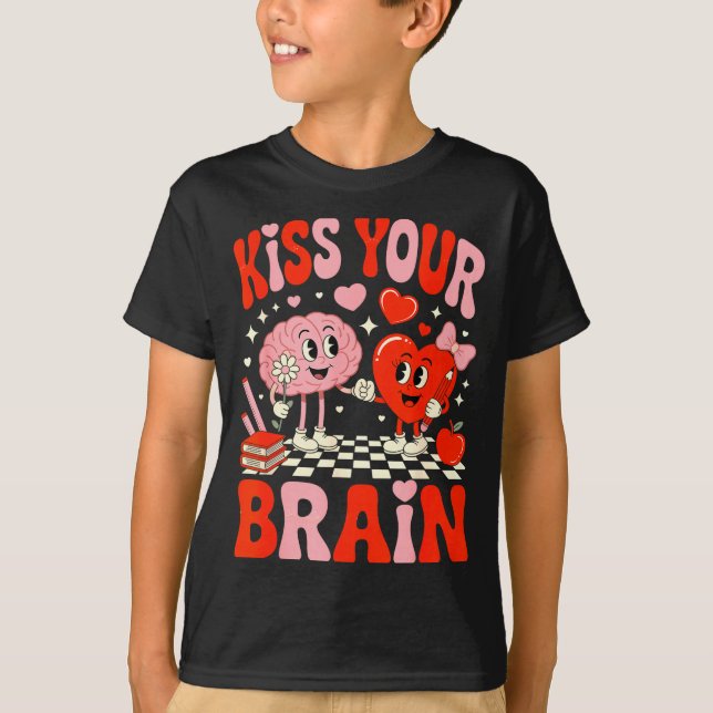 Kiss Your Brain Women Valentine's Day Retro School T-Shirt (Vorderseite)