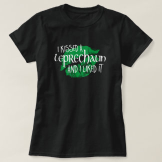 Kissed Leprechaun mochte es am sonnigen St. Patric T-Shirt