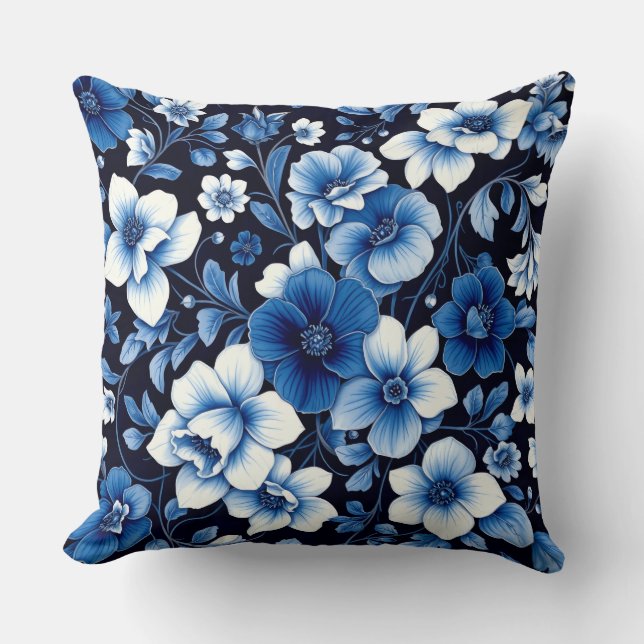 Kissen mit blauen Samtblüten (Vorderseite)