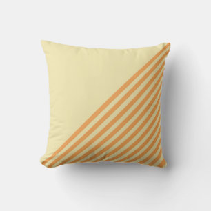 Kissen und Poufs