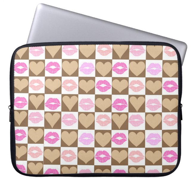 Kisses, Schokolade und viel Liebe. Laptopschutzhülle (Vorderseite)