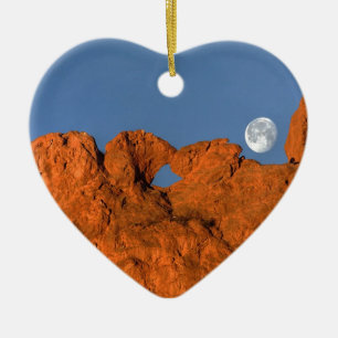 Kissing Camels Rock Formation mit Vollmond Keramik Ornament