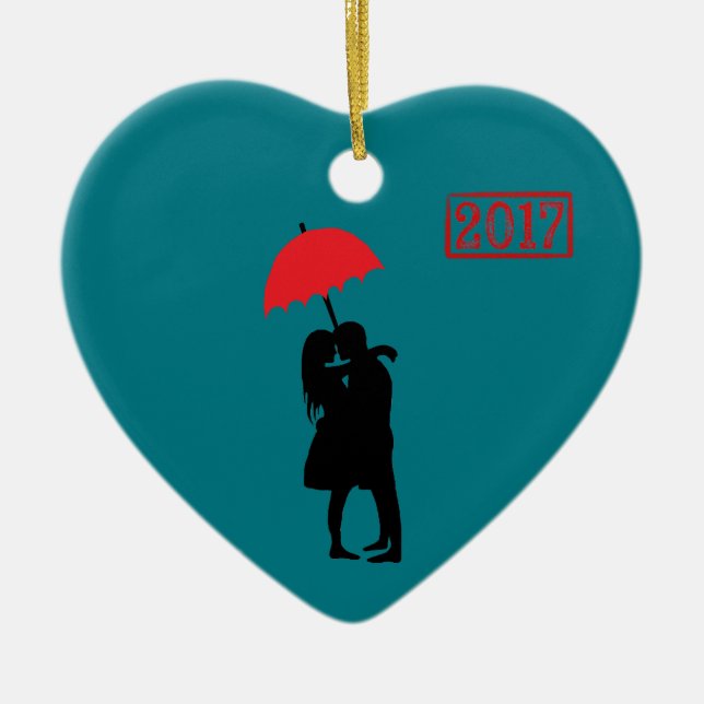 Kissing Couple Red Umbrella 2017 Keramikornament (Vorne)