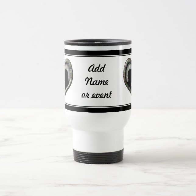 Kissing Couple Silhouette über Camouflage Heart Reisebecher (Mittel)