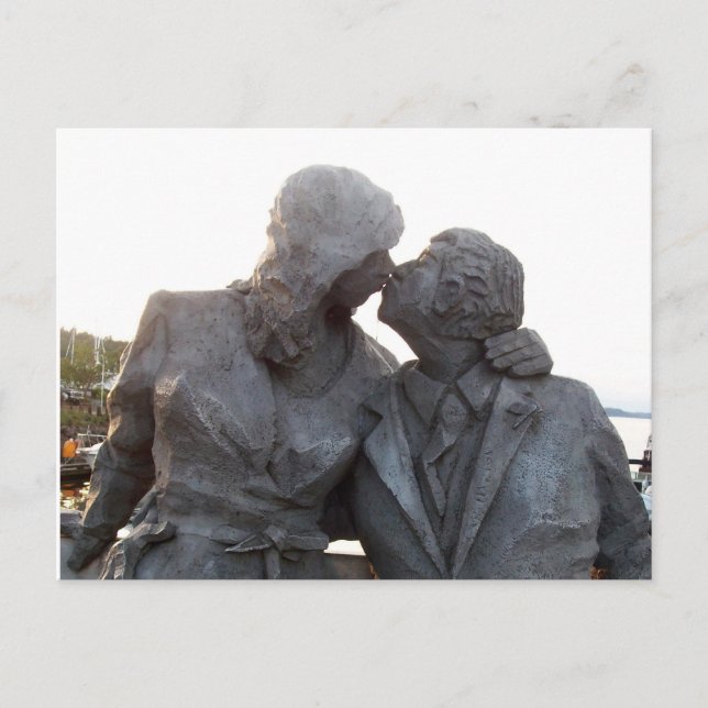 Kissing Statue Postkarte (Vorderseite)