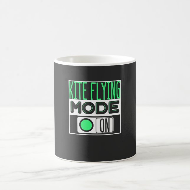 Kite Flying Kaffeetasse (Mittel)