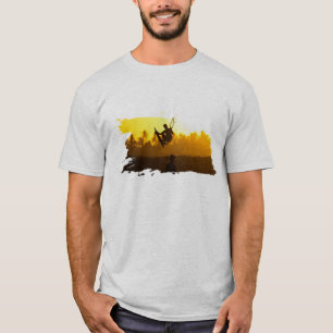 Kitesurfen bei Sonnenuntergang T-Shirt