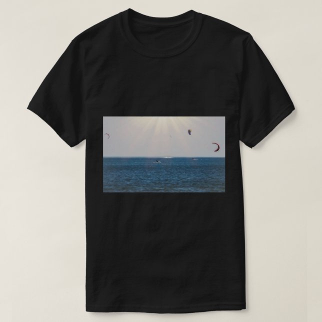 Kitesurfen Spaß in der Sonne T-Shirt (Design vorne)