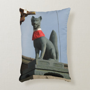 Kitsune キ ネ (Fox) mit Jewel in Mouth Dekokissen