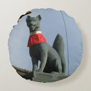 Kitsune キ ネ (Fox) mit Jewel in Mouth Rundes Kissen