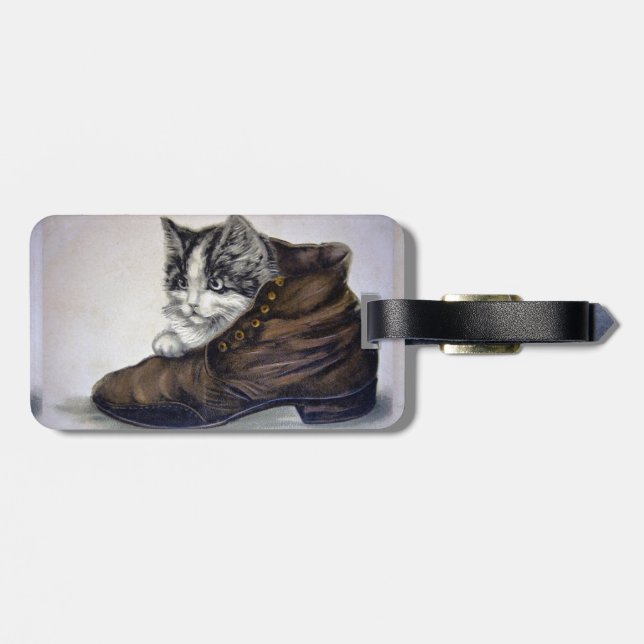 Kitten in einem Schuhwerk Gepäckanhänger (Rückseite horizontal)
