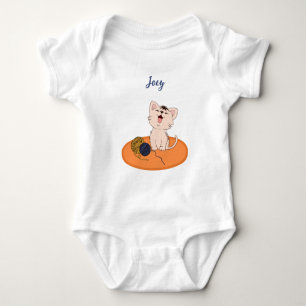 Kitten mit Wool Ball Baby Strampler