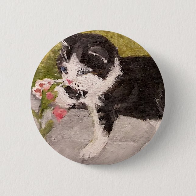 Kitten Playing mit rosa Blume Button (Vorderseite)