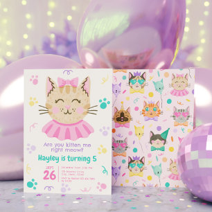 Kitten Sie mir gerade in Niedlicher Kätzchenpastel Einladung