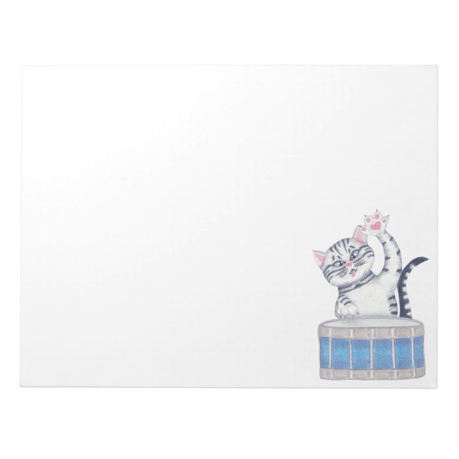 Kitten spielt eine Trommel Notizblock (Vorderseite)