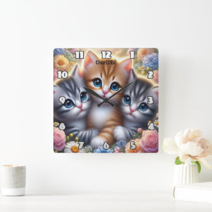 Kitten Trio: Niedlich, kuschelig, Blumenrahmen Quadratische Wanduhr
