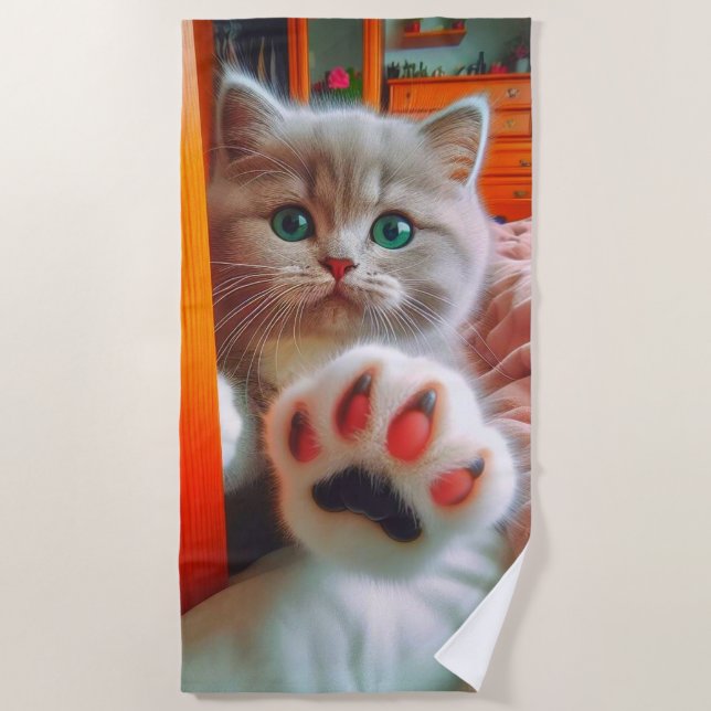 Kitten und Paw Strandtuch (Vorderseite)