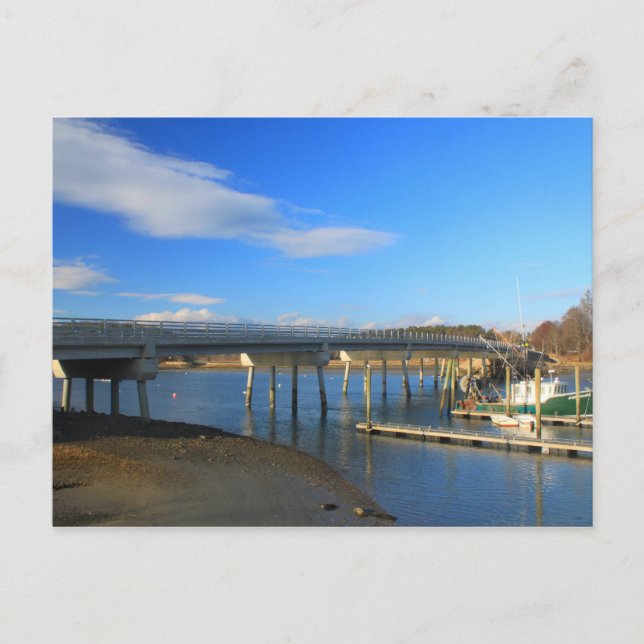 Kittery Maine Boat and Bridge Postkarte (Vorderseite)