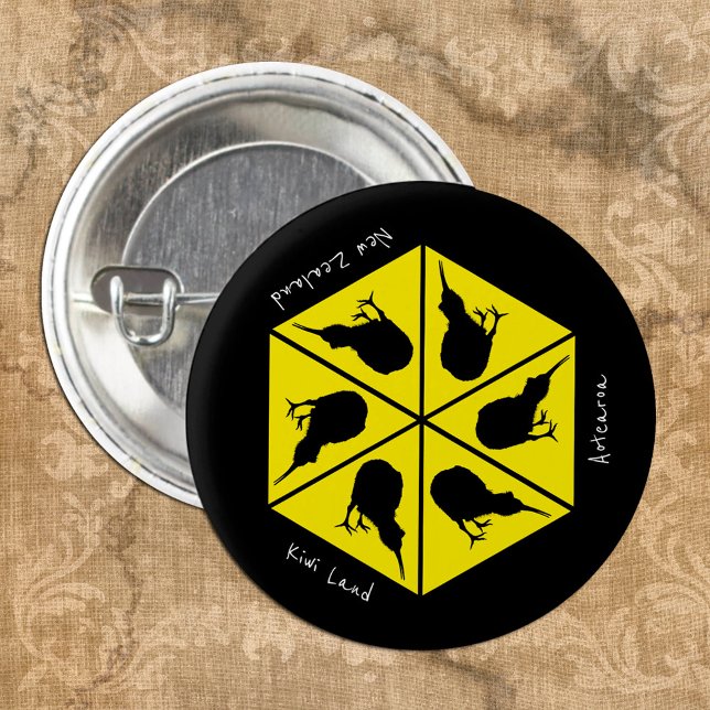Kiwi Bird & Neuseeland/ Aotearoa Islands (Pizza) Button (Von Creator hochgeladen)