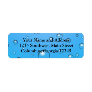 Klare Blasen, blaues Wasser