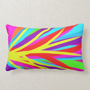 Klarer bunter Pinsel streicht Girly Kunst Lendenkissen