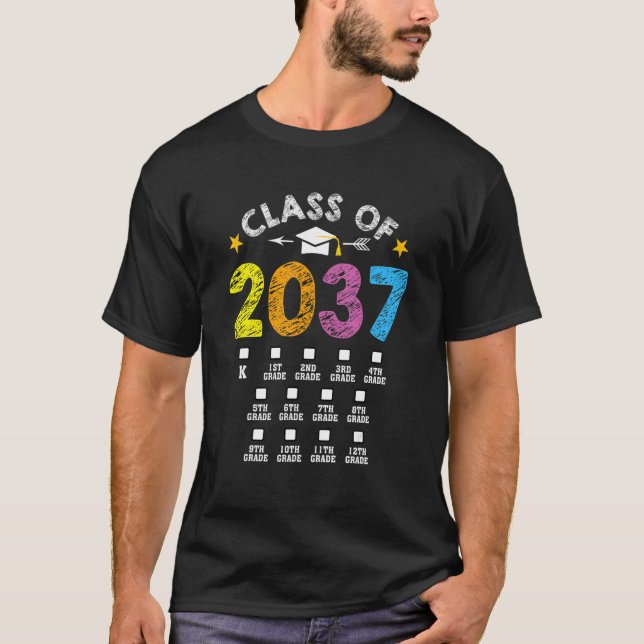 Klasse 2037 wächst mit Me Checklist-Abschluss T-Shirt (Vorderseite)