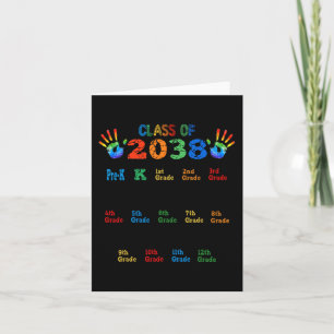 Klasse 2038 wächst mit Farbhandprint vor K 1 Karte