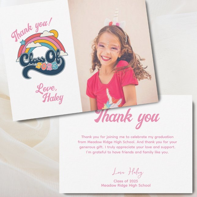 Klasse des Retro-Rainbow-Pink-Abschlusses 2025 Dankeskarte (Class of 2025 Retro Rainbow Pink Graduation Thank You Card
)