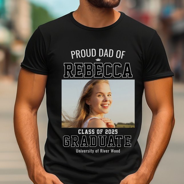 Klasse für den Vater des Graduate Parent von 2025 T-Shirt (Von Creator hochgeladen)