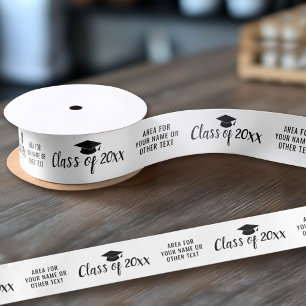Klasse Jahr und Name Graduation Cap Schwarz-weiß Satinband