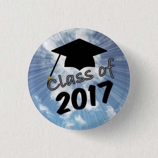 Klasse von 2017 und eine Abschluss-Kappe auf Button (Vorderseite)